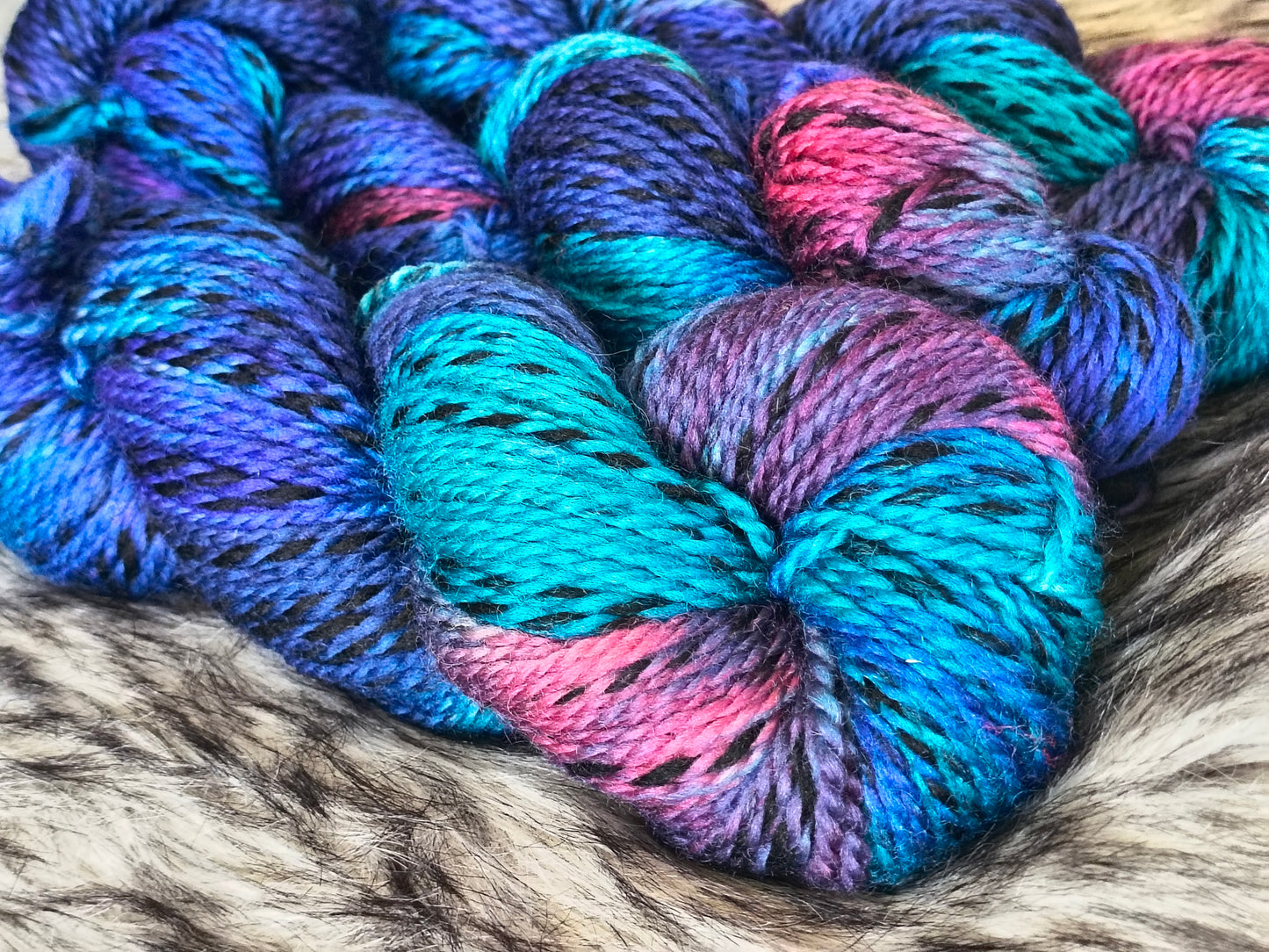 Interstellar Currents Zebra-Worsted
